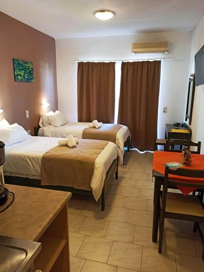 Hotel Mary Platanés Екстериор снимка