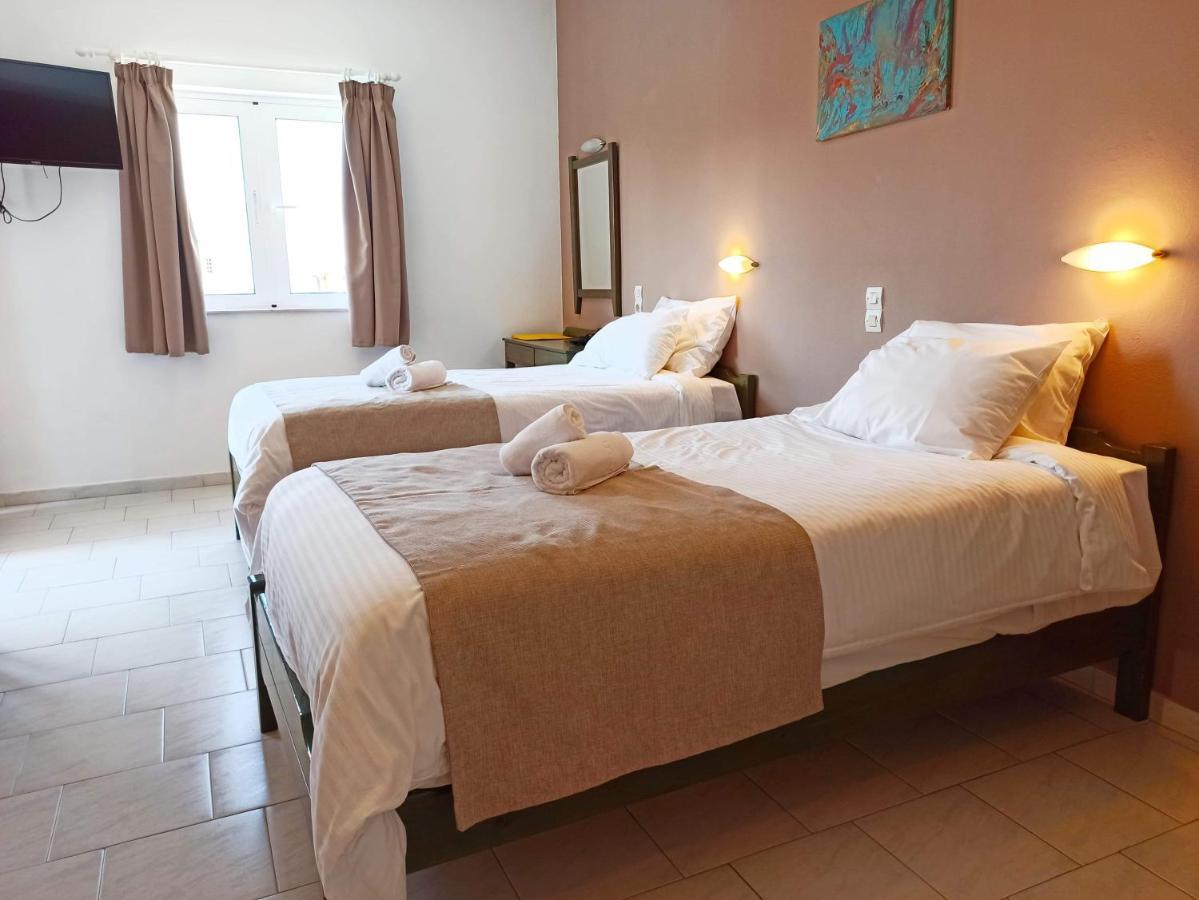 Hotel Mary Platanés Екстериор снимка