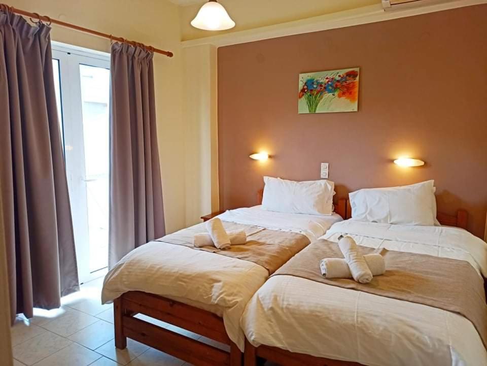 Hotel Mary Platanés Екстериор снимка