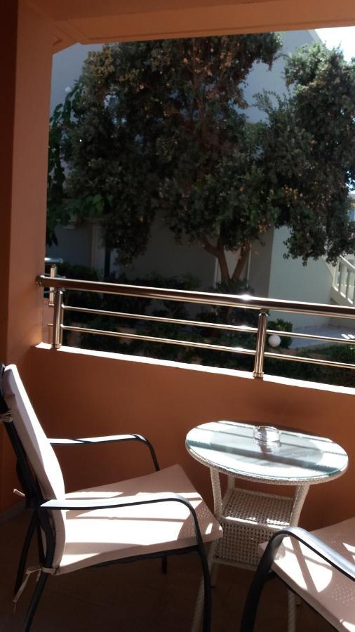 Hotel Mary Platanés Екстериор снимка