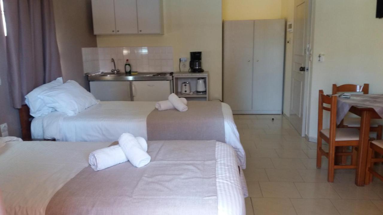 Hotel Mary Platanés Екстериор снимка