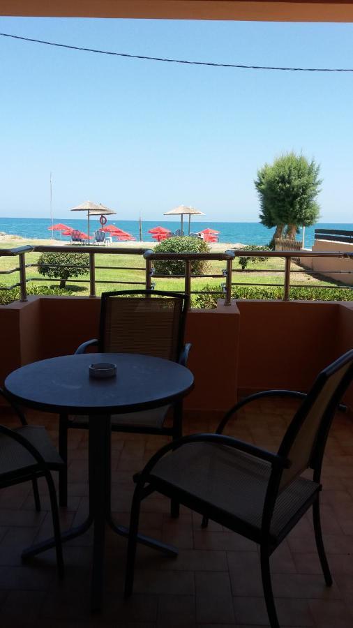Hotel Mary Platanés Екстериор снимка
