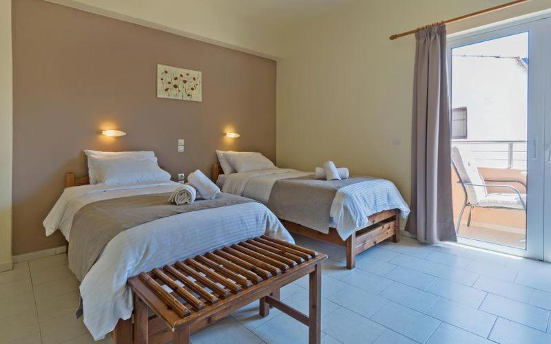 Hotel Mary Platanés Екстериор снимка