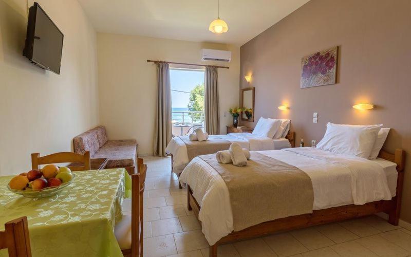 Hotel Mary Platanés Екстериор снимка